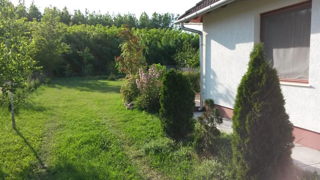 Cserkei Nyaralo Cserkeszolo Luaran gambar