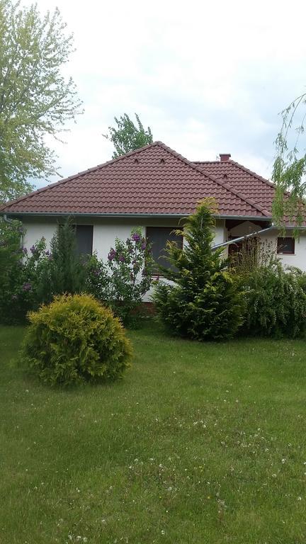 Cserkei Nyaralo Cserkeszolo Luaran gambar