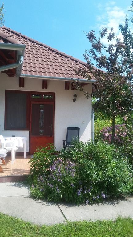 Cserkei Nyaralo Cserkeszolo Luaran gambar